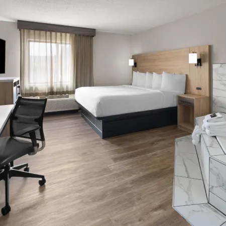 La Quinta Inn & Suites by Wyndham Mansfield Oh Отели в г. Мансфилд