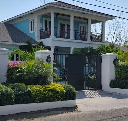 Oceanview Luxury Villa - Private Pool, AC & Wi-Fi, 5 Min Drive to Beach