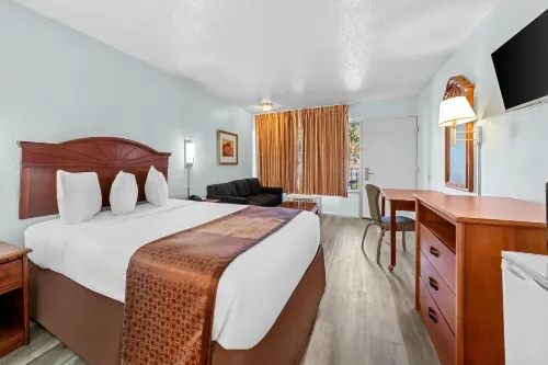 Knights Inn San Antonio Near at&T Center