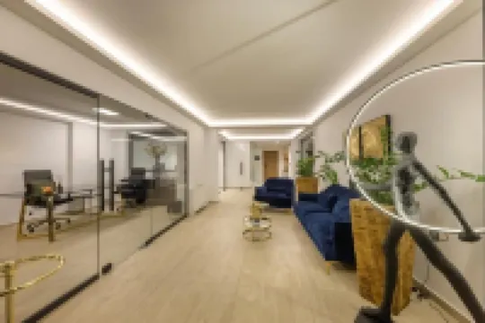 Cens Gold Luxury Suites