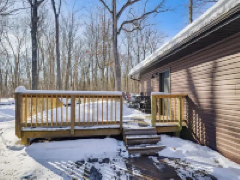 Northwoods Escape: Lakeside Retreat w/ Deck Hotels in Sawyer County