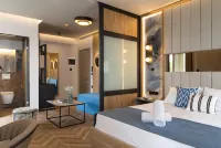 Mythic Summer Hotel - Beach