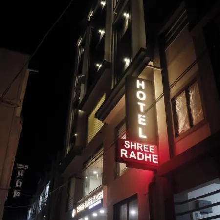White Panda Hotels Shree Radhe