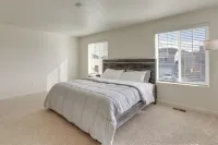 Work & Play! Denver-area Home w/ Fenced Backyard - Homestays