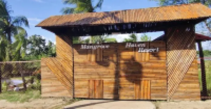 Mangrove Haven Resort Hoteles en 