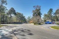 Pool Access! UF + Game Day Base in Gainesville - Condos