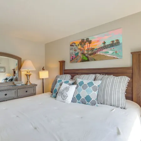 Walk to Beach + Pier: San Clemente Family Getaway