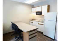 Studio 6 Corporate Extended Stay Philadelphia Malvern Swedesford Rd. PA - parking