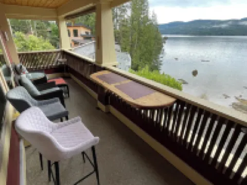 The Tuwanek Hotel and Spa