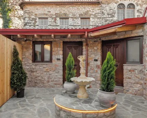 12 Pyles Living History Hotels in Ioannina