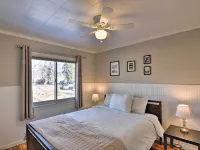 Downtown Buena Vista Cabin w/ Patio & Grill! Ξενοδοχεία στην πόλη Buena Vista