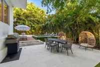 Chic Villa by Glam Homes