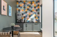 Landing Furnished Apartments - Corinth