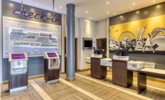 Premier Inn Sheffield City Centre (Angel Street)