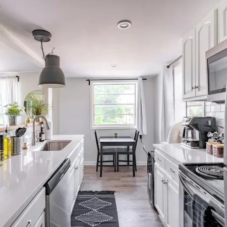 Jungle House Modern Lofts – Arena District & Short North