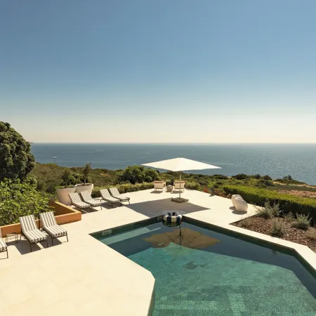 Casa Pôr do SAL - Boutique Guesthouse with Heated Pool & Sea Views