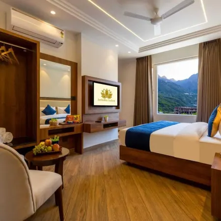 Hotel Ambalika Aashray Katra