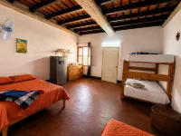 Amura Hostel - Antigua Guatemala