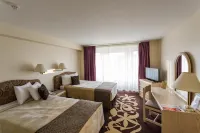 Airport Hotel Mara - parking
