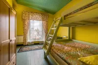 U Doma Knigi Furnished Rooms カザン大聖堂周辺のホテル
