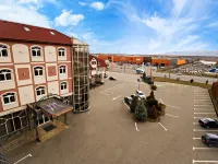 Mercure Sibiu Airport - ที่มีที่จอดรถ
