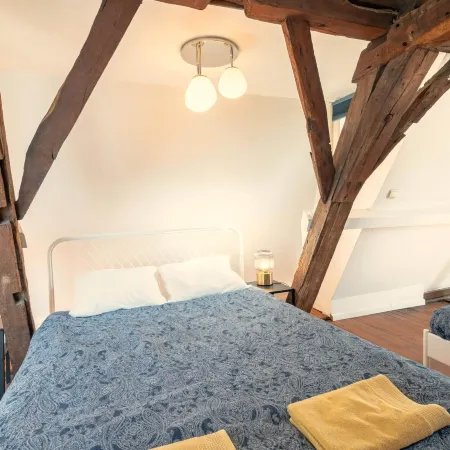 Stylish Duplex Apartment for 10