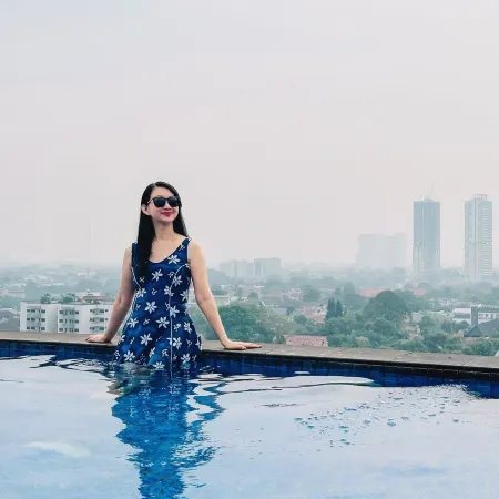 Azana Suites Hotel Antasari