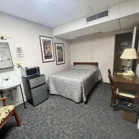 Canfield Hotel