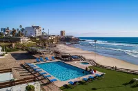 Dog-Friendly Suite with Kitchenette, Heated Outdoor Pool, Hot Tub, Private Patio - con vistas al mar
