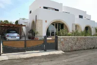 Apartment 2 with Pool and Sea View - Ocean View
