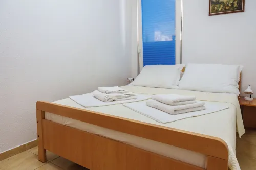 Sea View Apartment for 2-3 People - Family - Apartments