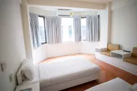 โรงแรมพรหมพิมาน - 4 ดาว