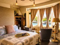 The Ocean Guesthouse - parking