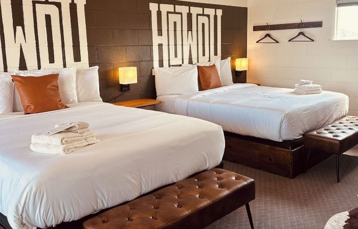 Elk Antler Inn