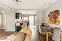 Rosario’s Village 2 Bed Unit 09 Bryanston - Apartments