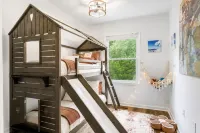 Shenandoah Paradice by RedHill Stays - Family & Group Friendly Mountain Retreat - バルコニー
