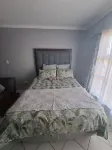 Serene 1-Bedroom Apartment in Bloemfontein - 2-Star