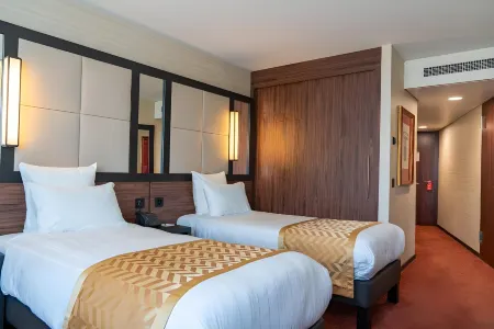 Nash Suites Airport Hotel