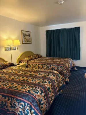 Motel Garberville - Parkplatz