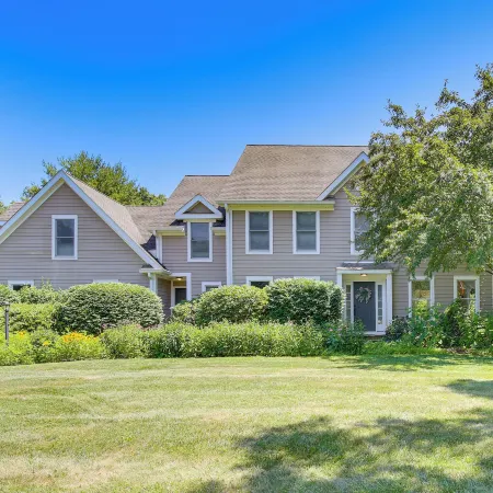 Heated Pool, 6 Acres: Beacon Area Vacation Rental