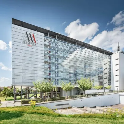 Maseven Stuttgart SI Centrum Ehem SI-Suites Hotels near Kelley Barracks