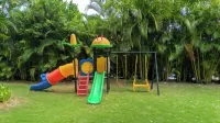 3 min from minitas beach and direct access to the golf camp... - Homestays