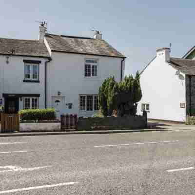 Fountain Cottage Hotel Exterior