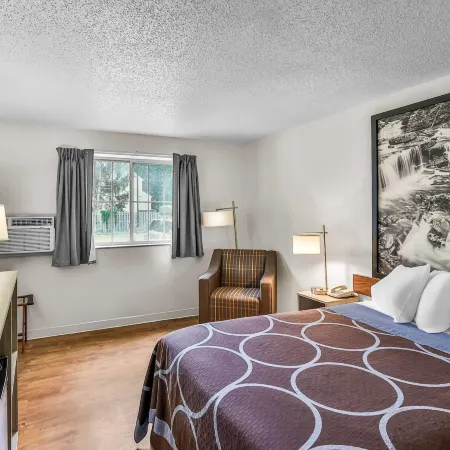 Super 8 by Wyndham East Stroudsburg/Poconos