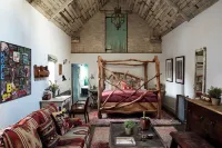 Mr & MRS Smith Artist Residence Oxfordshire - bar