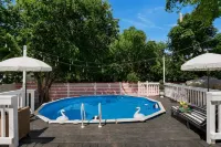 6 Bedrooms l 1 mi to Alamo + Riverwalk l Private Pool l Family + Pet Friendly - مسبح خاص