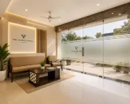 The Vertigo Hotel Noida - bar