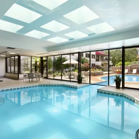 Embassy Suites by Hilton Detroit Metro Airport