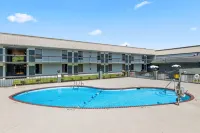 Quality Inn Sumter - Pools
