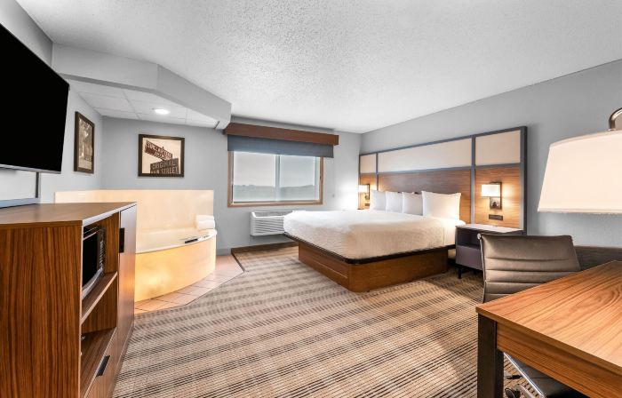 AmericInn by Wyndham Sauk Centre